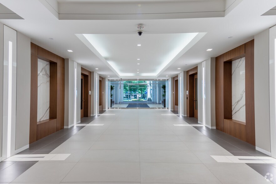 More Photos Of 4201 Congress St, Charlotte Office For Lease