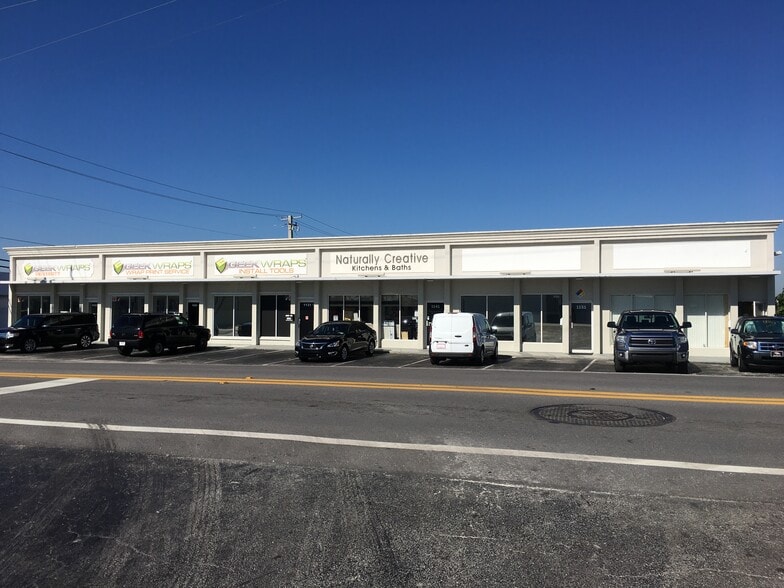 Primary Photo Of 959 NE Floranada Rd, Oakland Park Showroom For Lease