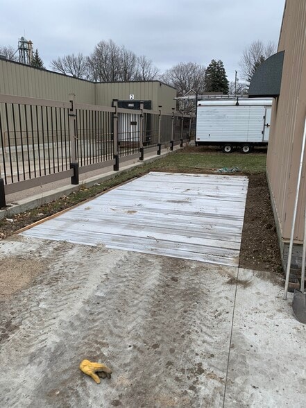 More Photos Of 106 Louis St W, Cologne Service For Sale