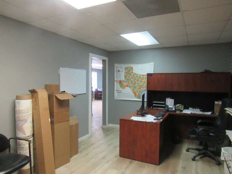 More Photos Of 659 Martin Duke Rd, Van Alstyne Warehouse For Lease