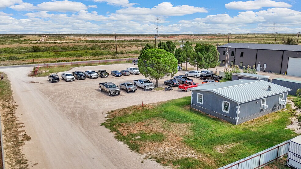 More Photos Of 9013 W County Road 160, Midland Showroom For Sale
