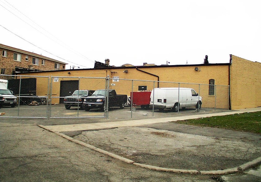 More Photos Of 4508 N Milwaukee Ave, Chicago General Retail For Sale