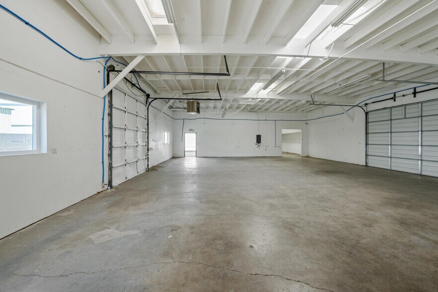 More Photos Of 2475-2487 Bluebell Dr, Santa Rosa Industrial For Sale