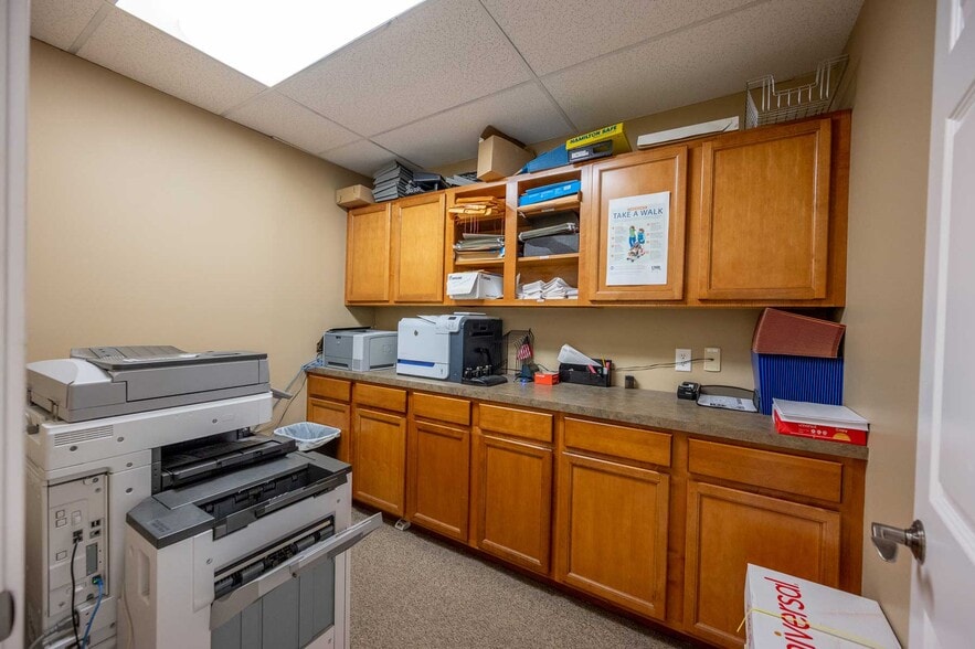 More Photos Of 7775 Cooper Rd, Montgomery Office For Lease