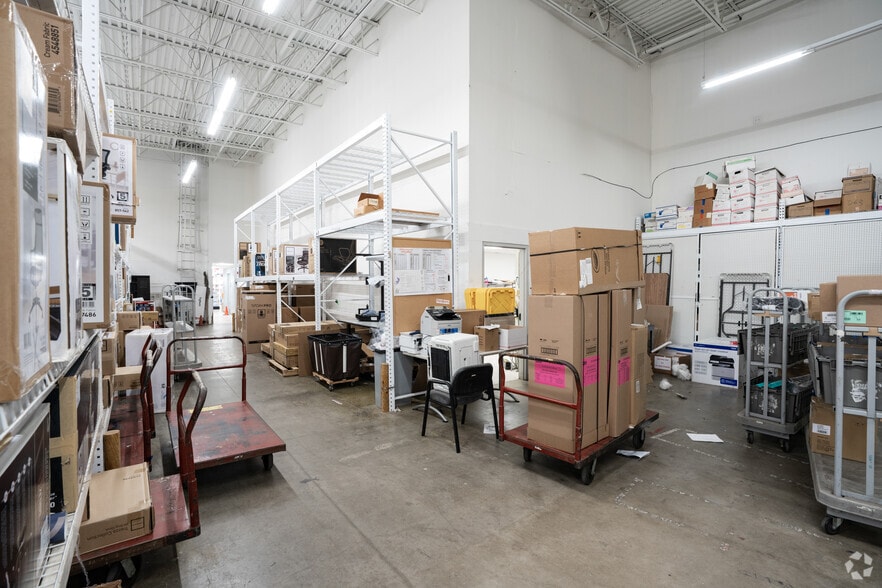 More Photos Of 1737 S Staples St, Corpus Christi Freestanding For Lease