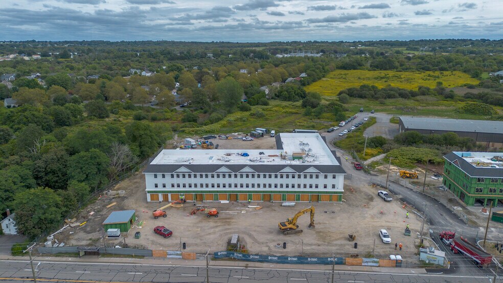 More Photos Of 1747 W Main Rd, Middletown General Retail For Lease
