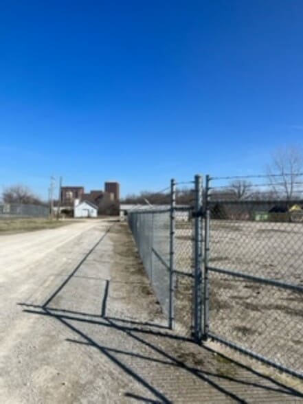 More Photos Of 522 S Virginia Ave, Bartlesville Land For Lease
