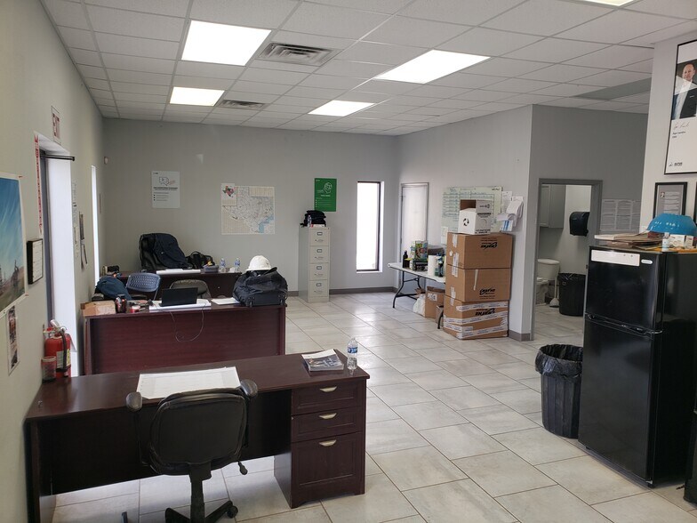 More Photos Of 4111 S County Road 1297, Odessa Warehouse For Lease