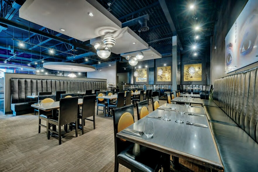 More Photos Of 2303 Ellwood Dr SW, Edmonton Restaurant For Sale