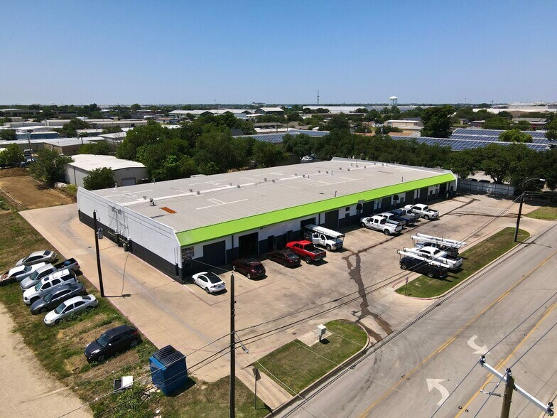 More Photos Of 2345 Dalworth St, Grand Prairie Industrial For Lease
