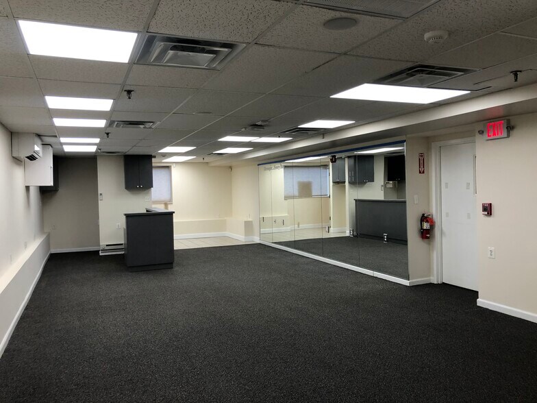 More Photos Of 15-01 Broadway, Fair Lawn Medical For Sale