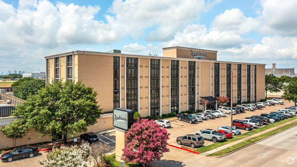 More Photos Of 2540 Meacham Blvd, Fort Worth Hotel For Sale