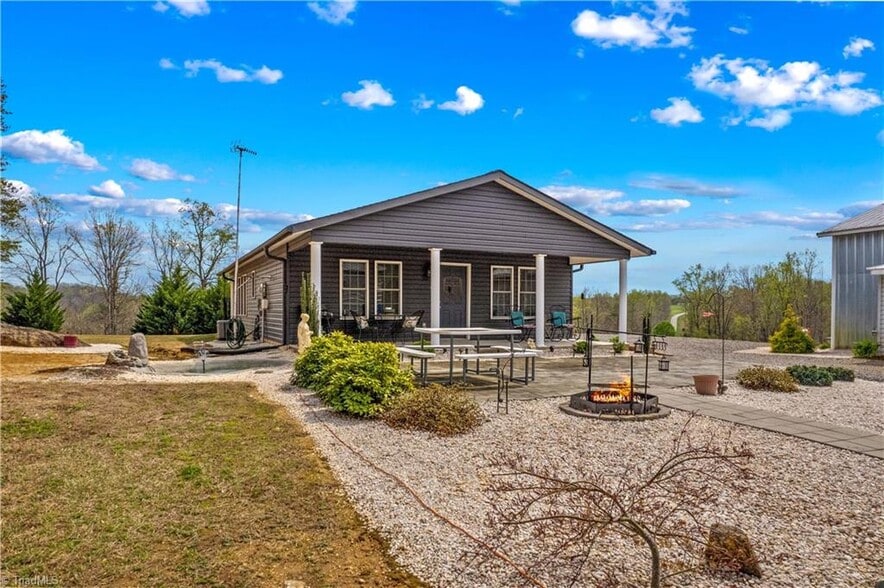 More Photos Of 1595 Cheatham Ford Rd, Hiddenite Religious Facility For Sale