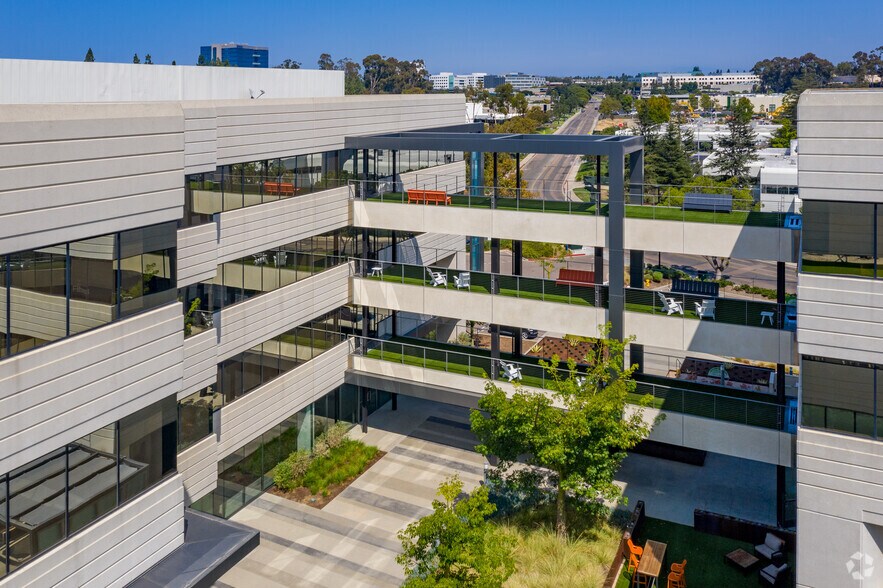 More Photos Of 9868 Scranton Rd, San Diego Office For Lease