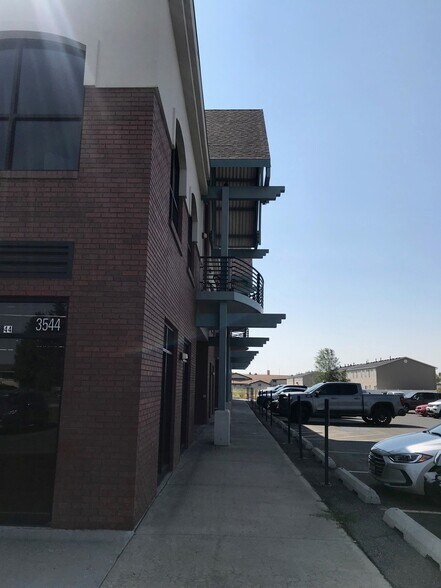 More Photos Of 3544 E 17th St, Ammon General Retail For Lease