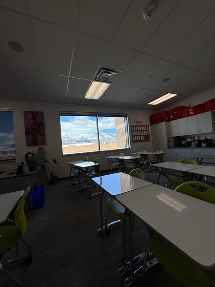 More Photos Of 2121 N University Pky, Provo Freestanding For Sale