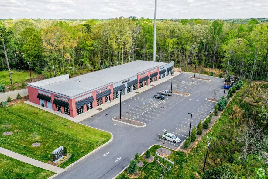 More Photos Of 1474 Highway 160 E, Fort Mill Storefront Retail Office For Lease