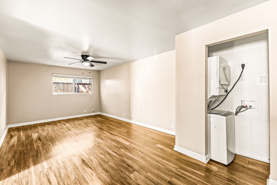 More Photos Of 4915 Reiger Ave, Dallas Apartments For Sale