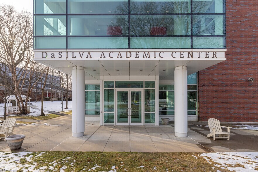 More Photos Of 300 Howard Ave, Staten Island Schools For Sale