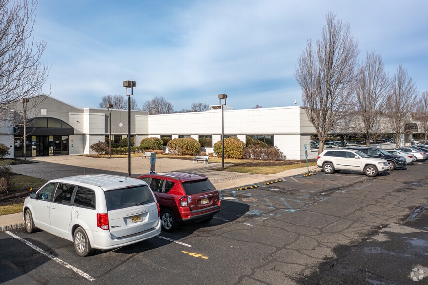 More Photos Of 41 Spring St, New Providence Research And Development For Lease