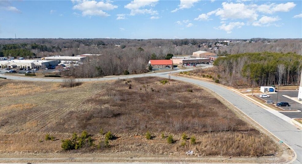 More Photos Of Hampton Plaza Rd, Kernersville Land For Sale