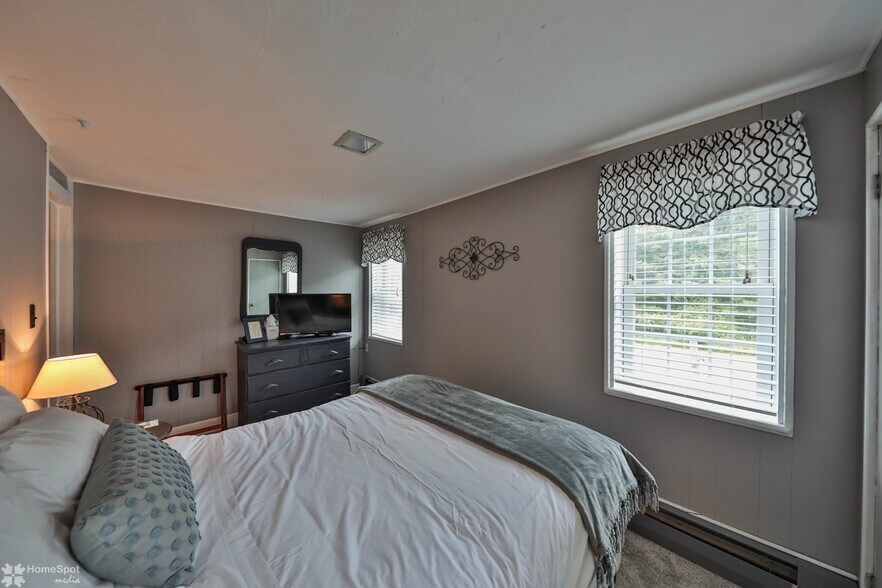 More Photos Of 2468 Route 390, Canadensis Hospitality For Sale