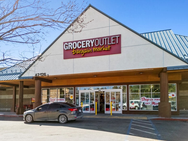 More Photos Of 42126 Big Bear Blvd, Big Bear Lake Unknown For Lease