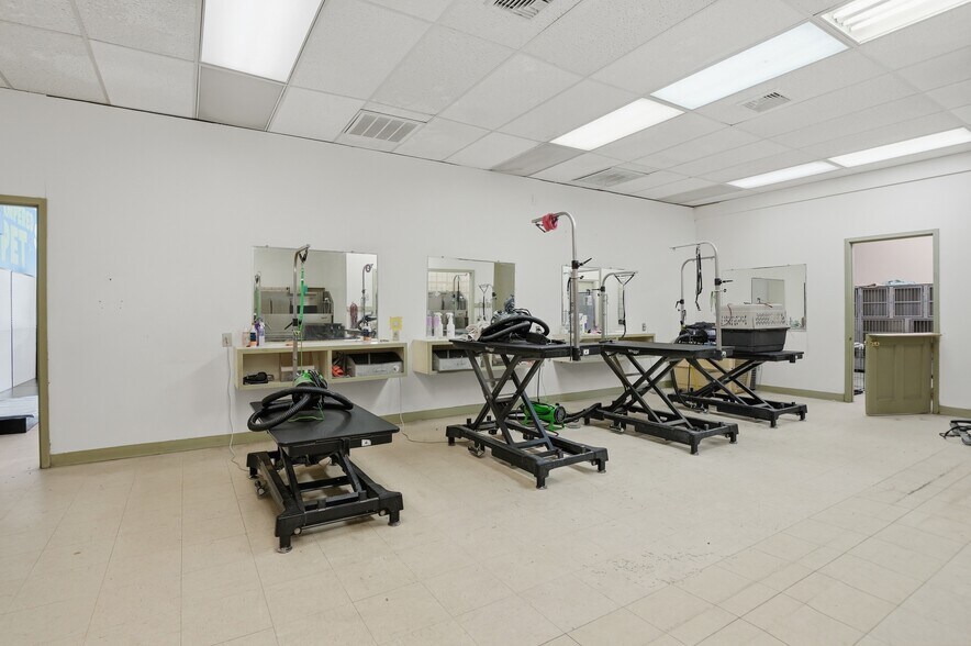 More Photos Of 711 Pleasant St, Paxton General Retail For Sale