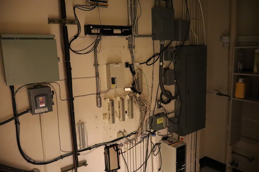 More Photos Of 253 E Savannah St, Calhoun Falls Freestanding For Sale