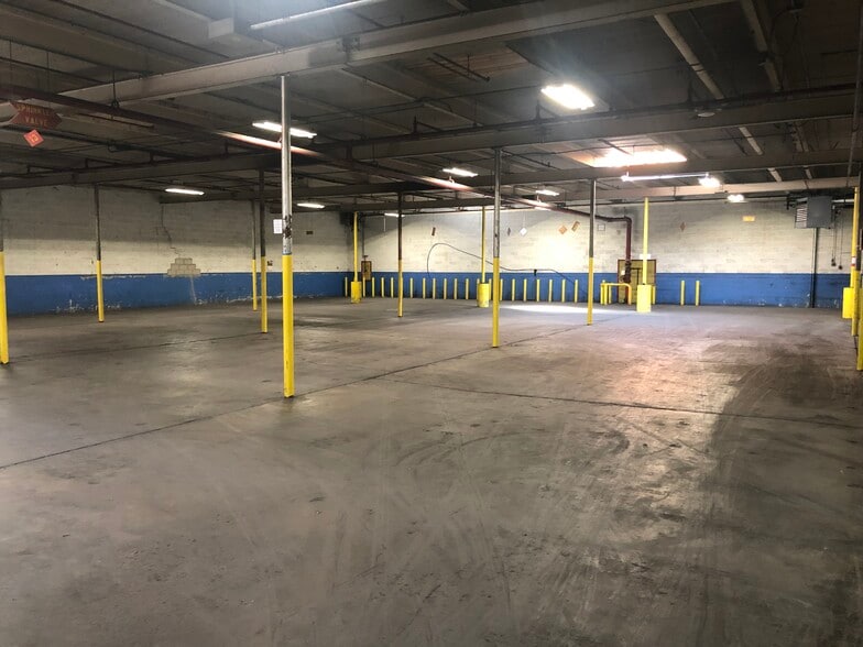 More Photos Of 95 Grand Ave, Pawtucket Manufacturing For Lease