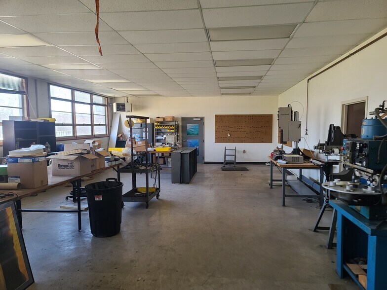 More Photos Of 4800 Green Valley Rd, Union Bridge Warehouse For Lease