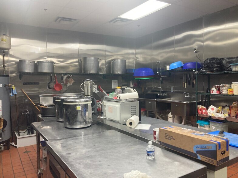 More Photos Of 2211 Beaver Ruin Rd, Norcross Flex For Sale