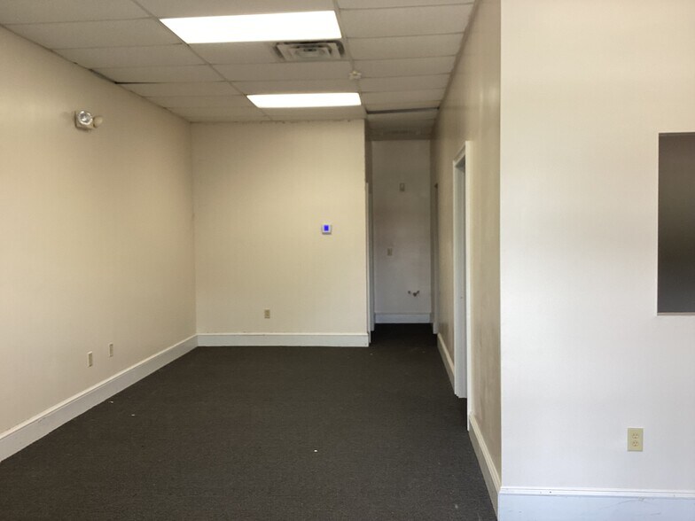 More Photos Of 1636 Philema Rd S, Albany Freestanding For Lease