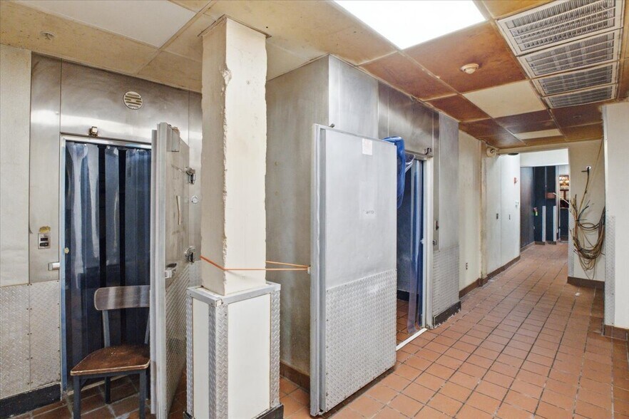 More Photos Of 301 Franklin St, Buffalo Restaurant For Sale