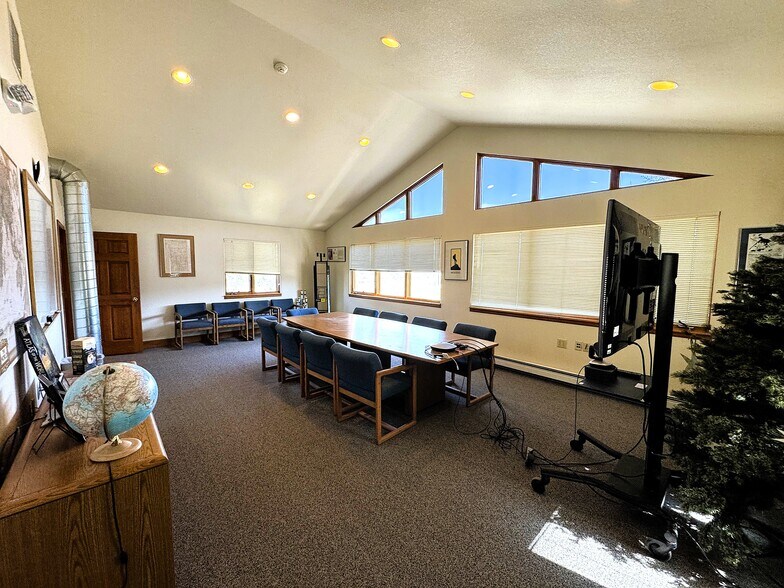 More Photos Of 210-212 Beaver Brook Canyon Rd, Evergreen Light Distribution For Sale