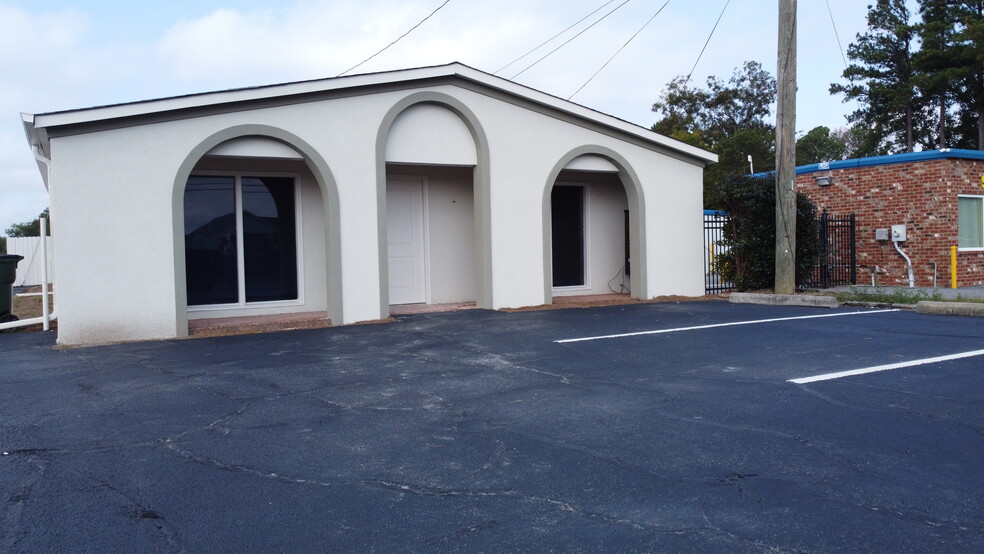 Primary Photo Of 951 Carl Vinson Pky, Centerville Office For Lease