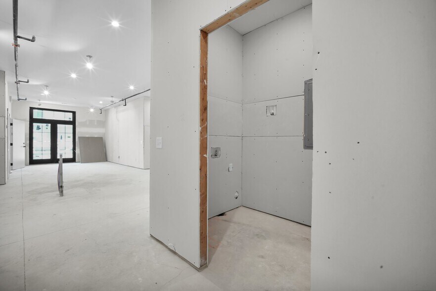 More Photos Of Habersham and 37th Street, Savannah Apartments For Lease