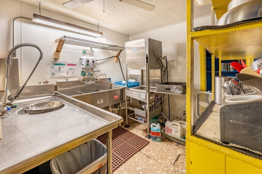 More Photos Of 503 W 7th St, Walsenburg Restaurant For Sale