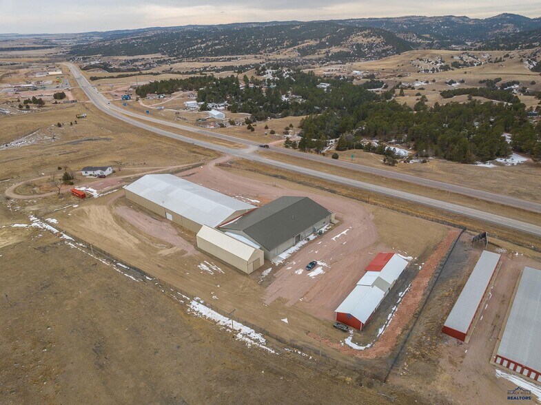 More Photos Of 27592 N 79 Hwy, Hot Springs Warehouse For Lease