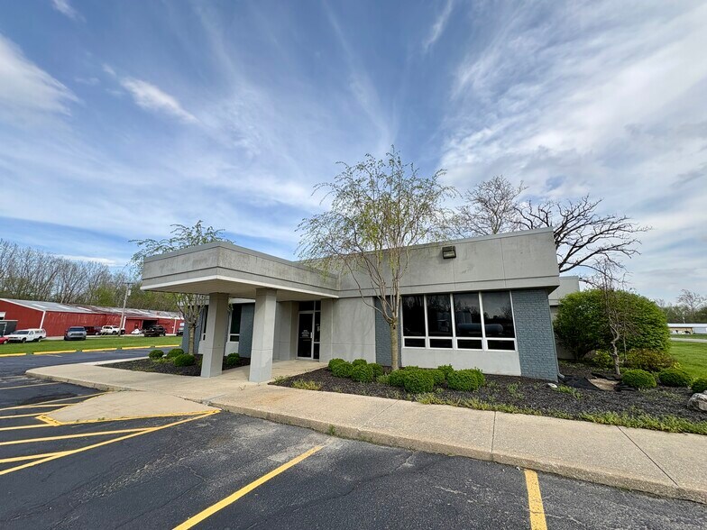 More Photos Of 1692 W Logansport, Peru Medical For Sale