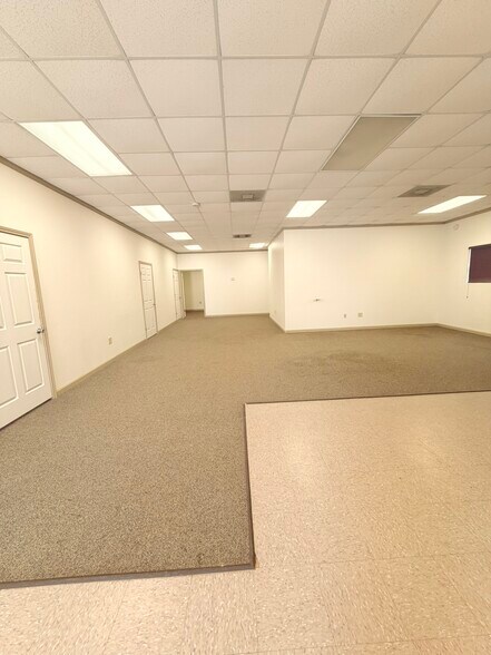 More Photos Of 14640 S FM 2790 W, Lytle Unknown For Lease