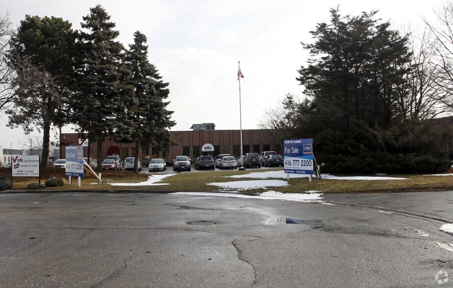 More Photos Of 19 Rangemore Rd, Toronto Distribution For Lease