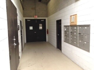 More Photos Of 1840 Industrial Dr, Libertyville Industrial For Lease