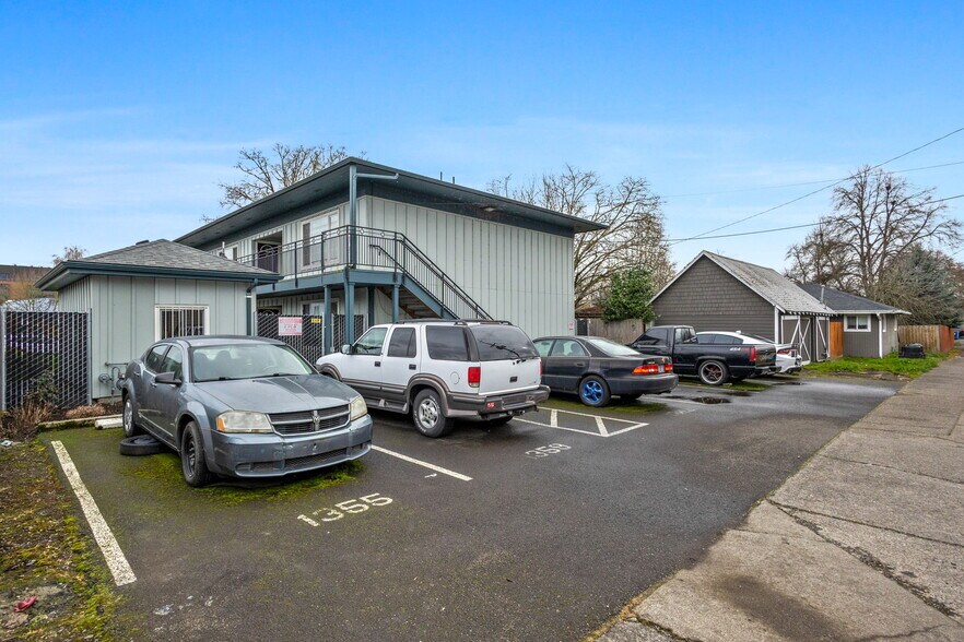 More Photos Of 1355-1365 4th St NE, Salem Apartments For Sale