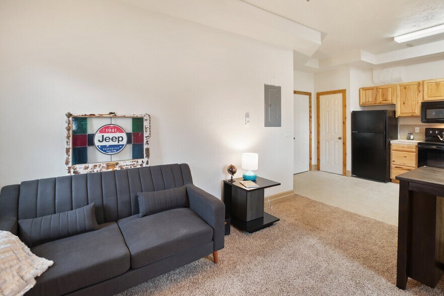 More Photos Of 124 N 3rd St, Cripple Creek Office For Sale