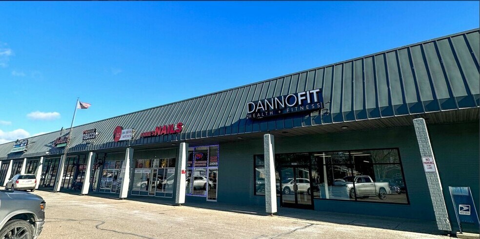 More Photos Of 29048-29098 N Campbell Rd, Madison Heights Freestanding For Sale