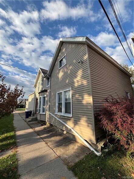 Primary Photo Of 43 York St, Buffalo Multifamily For Sale