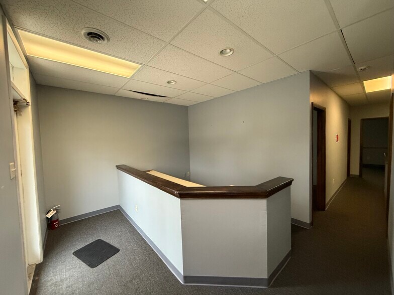 More Photos Of 735 Street Rd, Southampton Medical For Lease