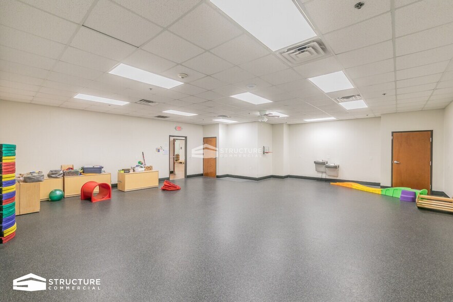 More Photos Of 6800 Bountiful Grove Dr, McKinney Daycare Center For Sale