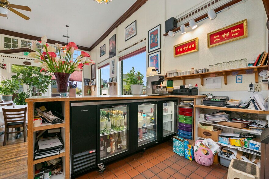 More Photos Of 3728 Cleveland Ave, Wellington Restaurant For Sale